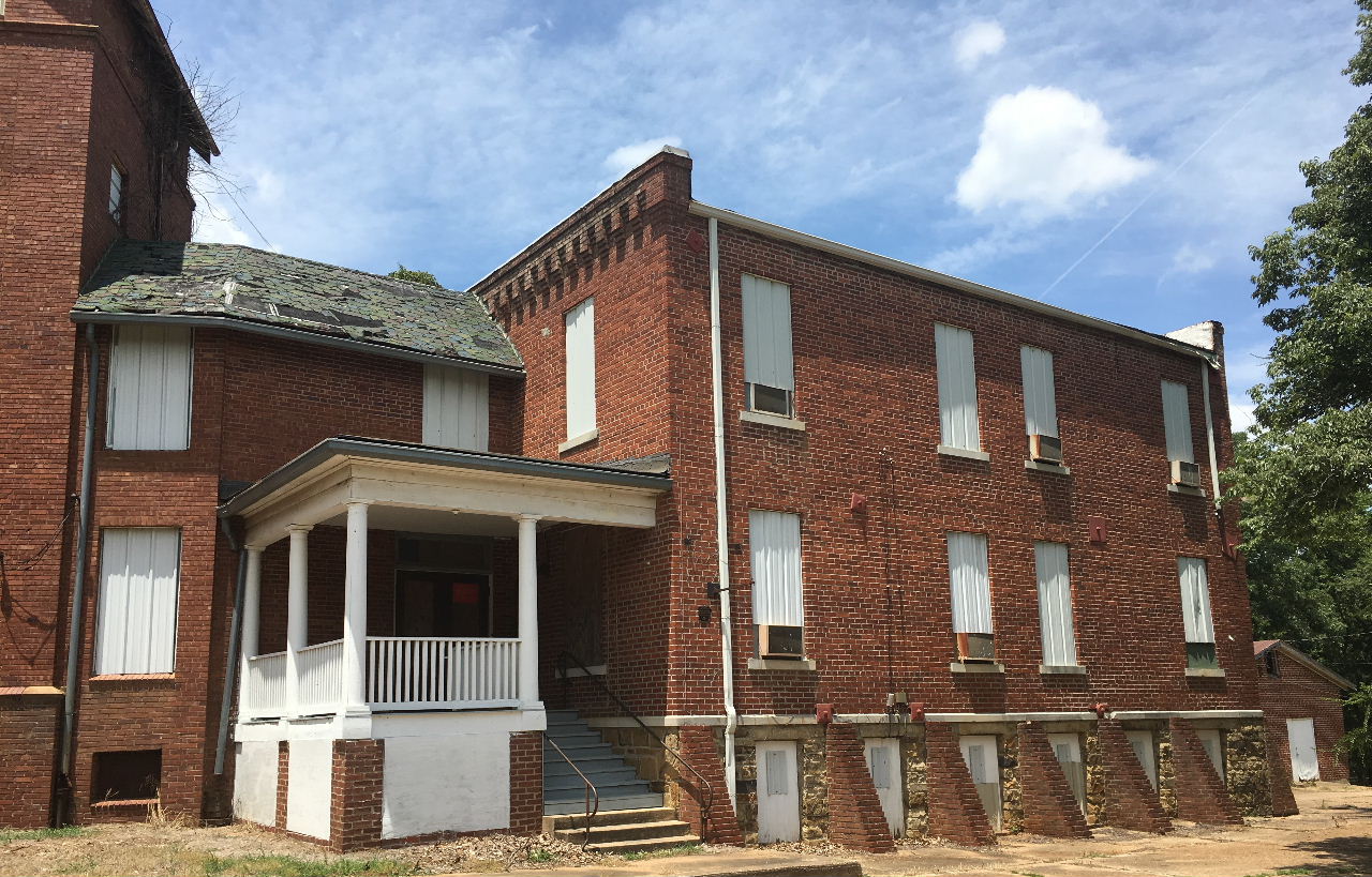 TAKAHIK River Valley Hikers